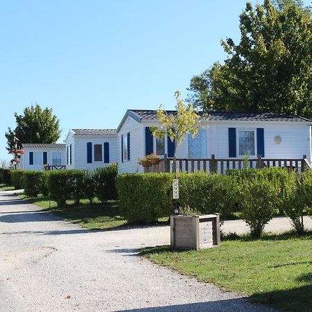 Camping Du Pontis Verteillac 외부 사진