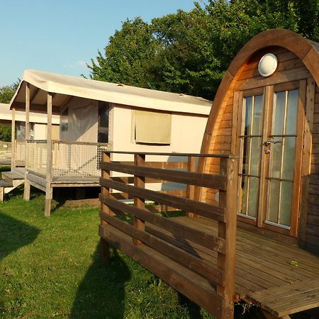 Camping Du Pontis Verteillac 외부 사진