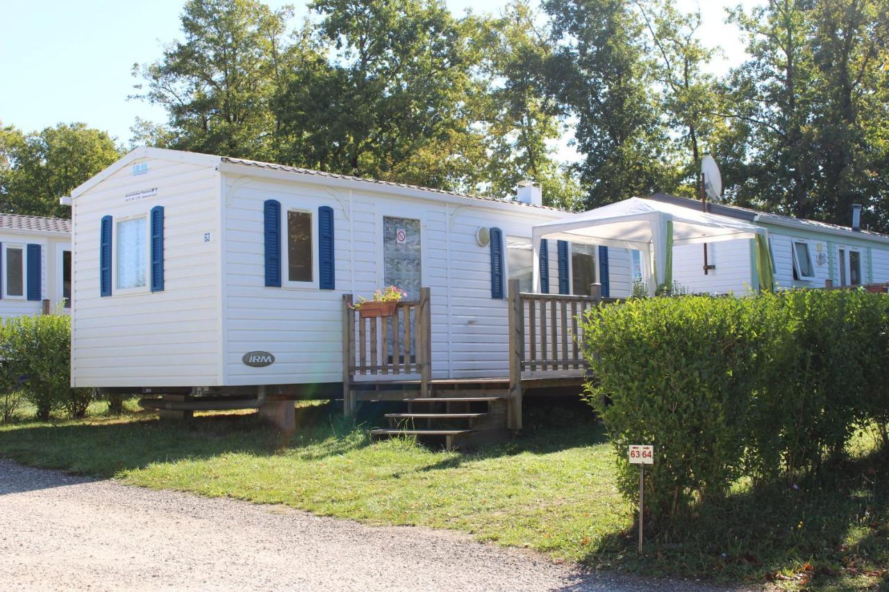 Camping Du Pontis Verteillac 외부 사진