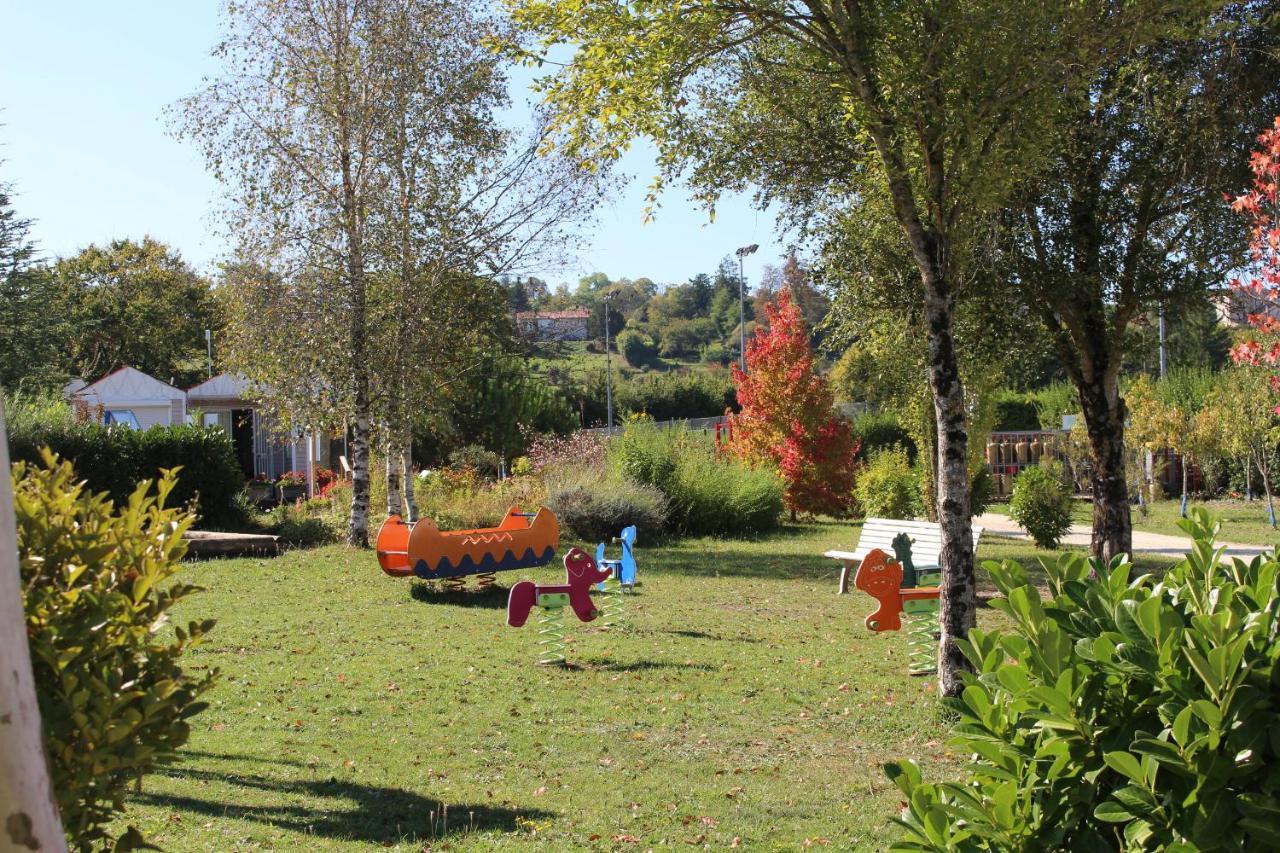 Camping Du Pontis Verteillac 외부 사진