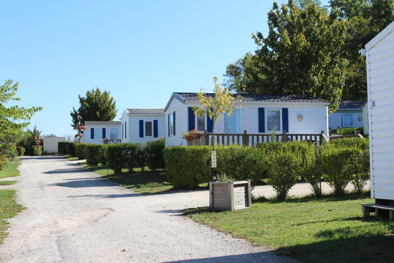 Camping Du Pontis Verteillac 외부 사진