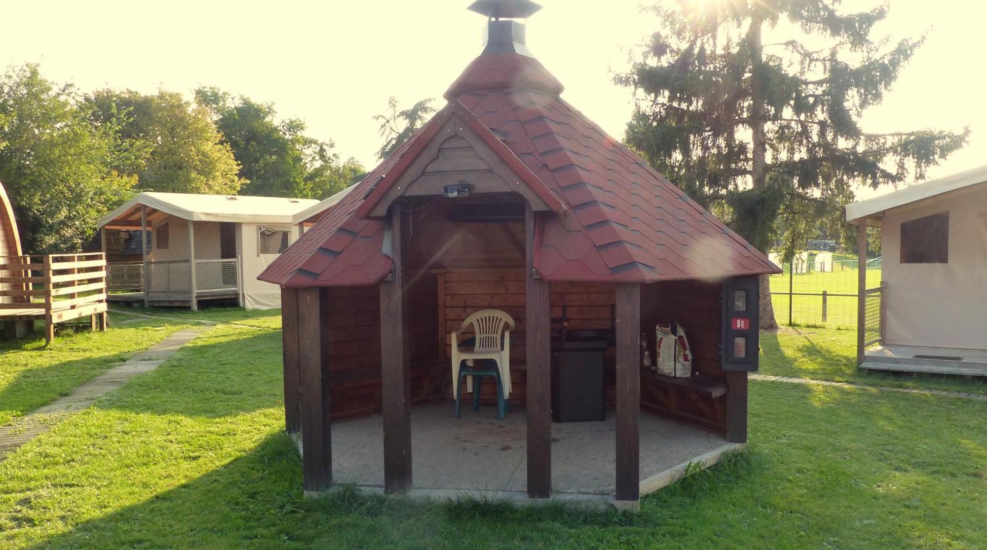 Camping Du Pontis Verteillac 외부 사진