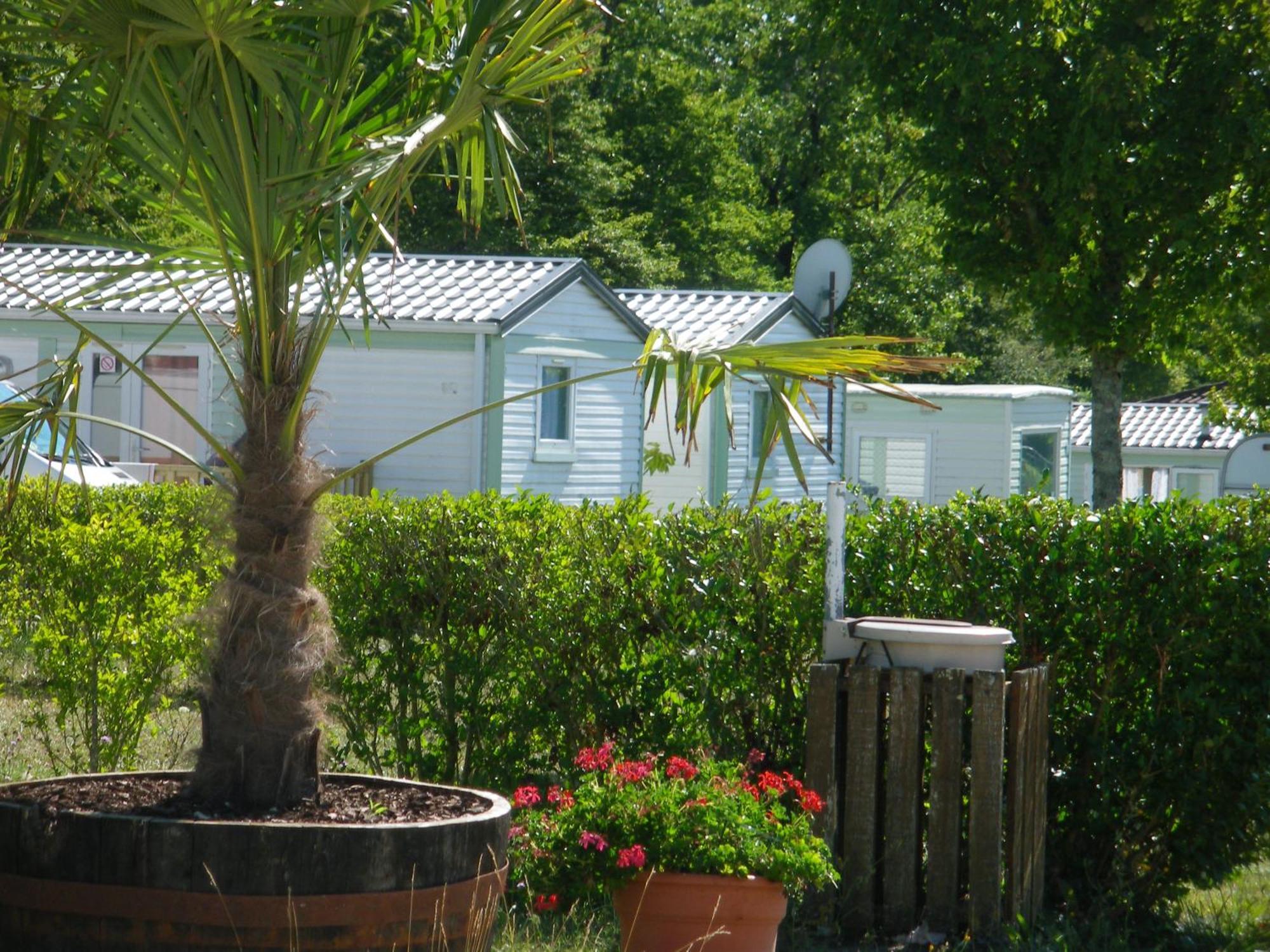 Camping Du Pontis Verteillac 외부 사진