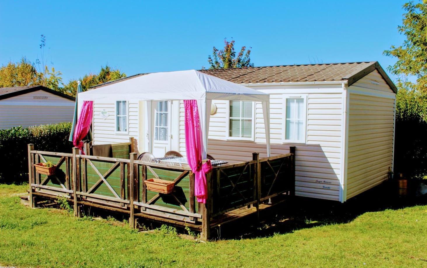 Camping Du Pontis Verteillac 외부 사진
