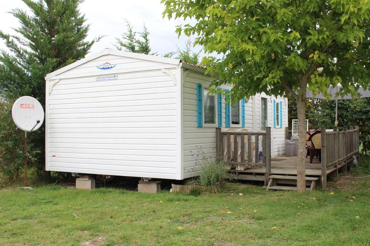 Camping Du Pontis Verteillac 외부 사진