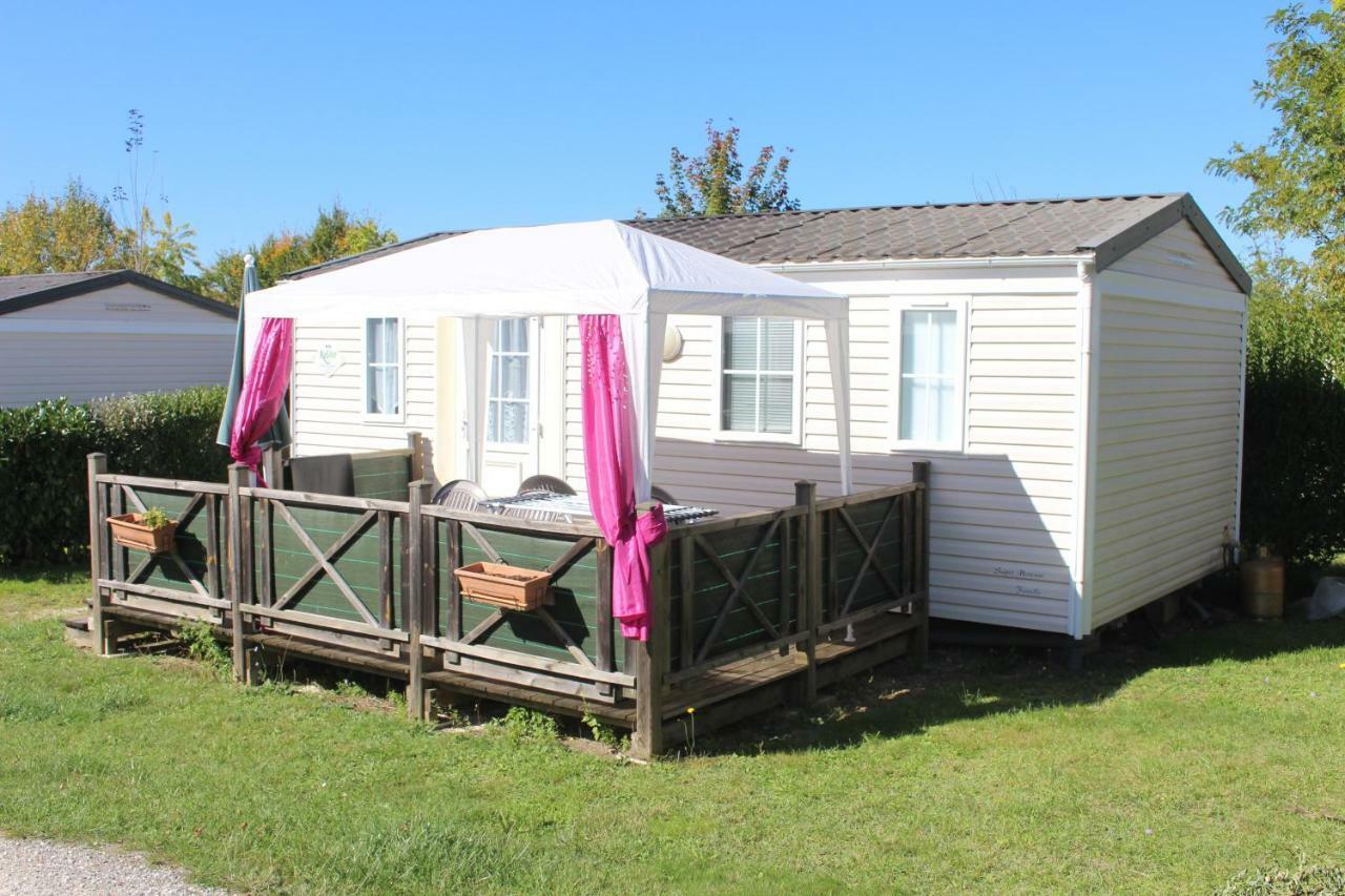 Camping Du Pontis Verteillac 외부 사진