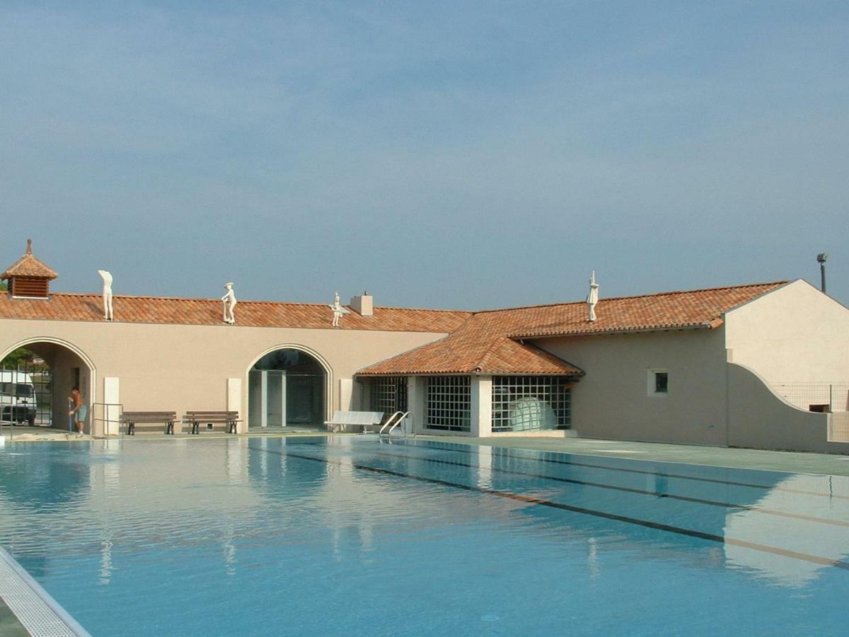 Camping Du Pontis Verteillac 외부 사진