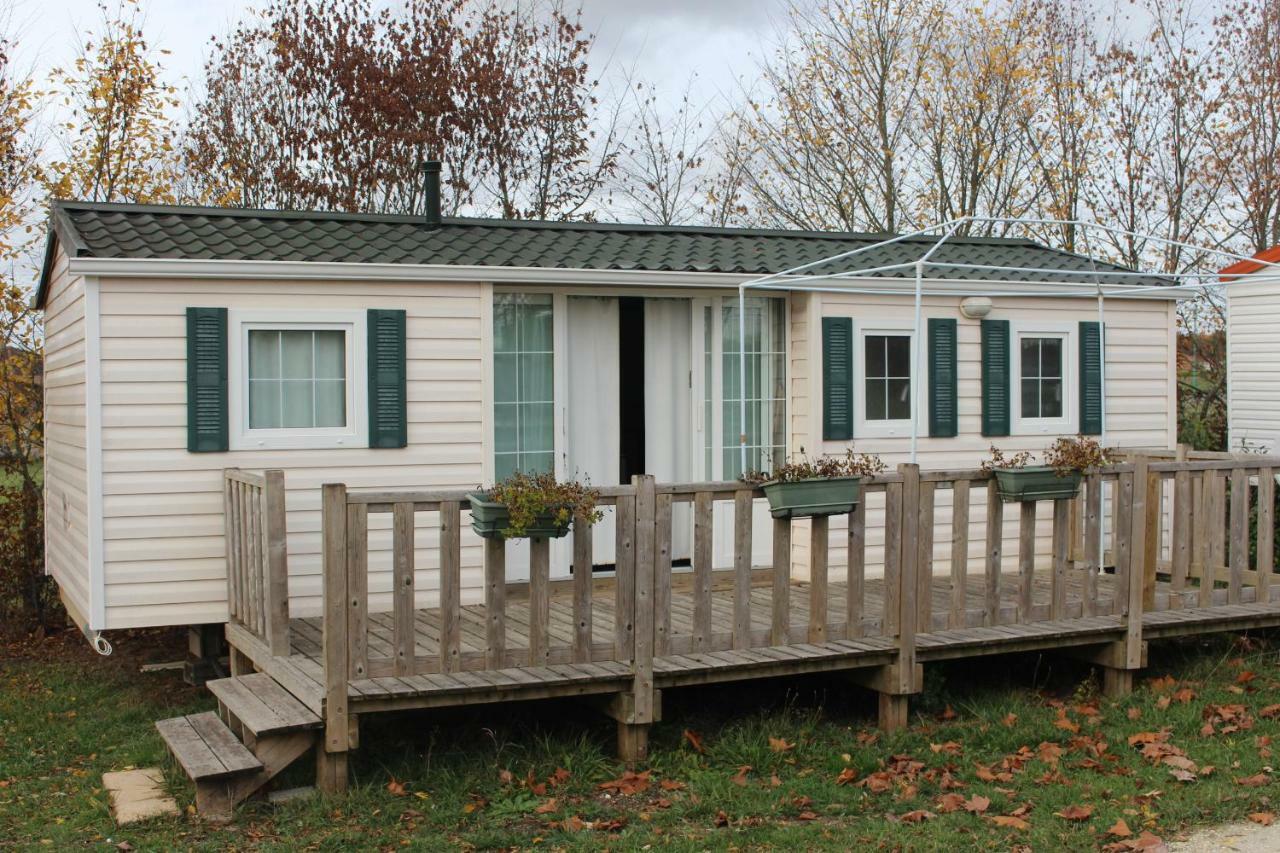 Camping Du Pontis Verteillac 외부 사진